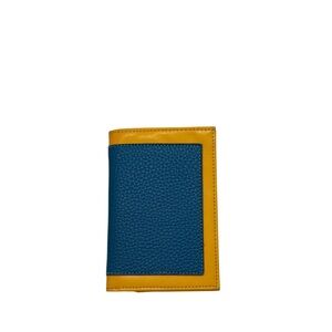 VANILLE - DAISO JAPAN TRAVEL PASSPORT CASE